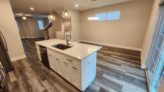 10600 Alice Mae Ct in Orland Park, IL - Building Photo - Building Photo