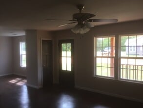 120 Villa Ln in Pontotoc, MS - Building Photo - Building Photo