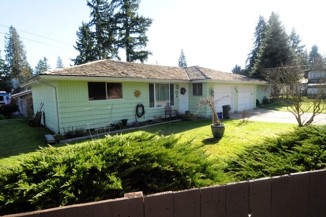 7005 Broadway in Everett, WA - Foto de edificio - Building Photo