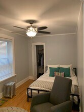 2439 W Foster Ave in Chicago, IL - Building Photo - Building Photo
