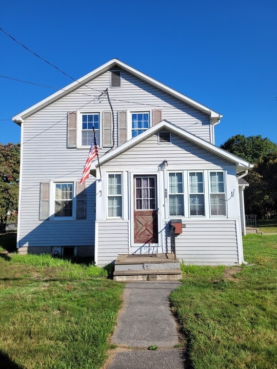 900 Turin St in Rome, NY - Building Photo