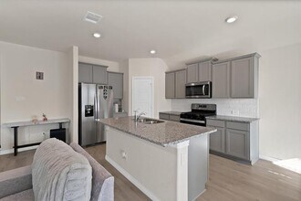 10108 Sunnyview Ln in Krugerville, TX - Building Photo - Building Photo