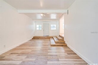 1028 NE 7th Ave in Gainesville, FL - Building Photo - Building Photo