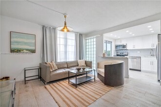 1750 NE 115th St in Miami, FL - Building Photo - Building Photo