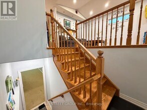 8483 Glavcic Drive in Niagara Falls, ON - Building Photo - Building Photo