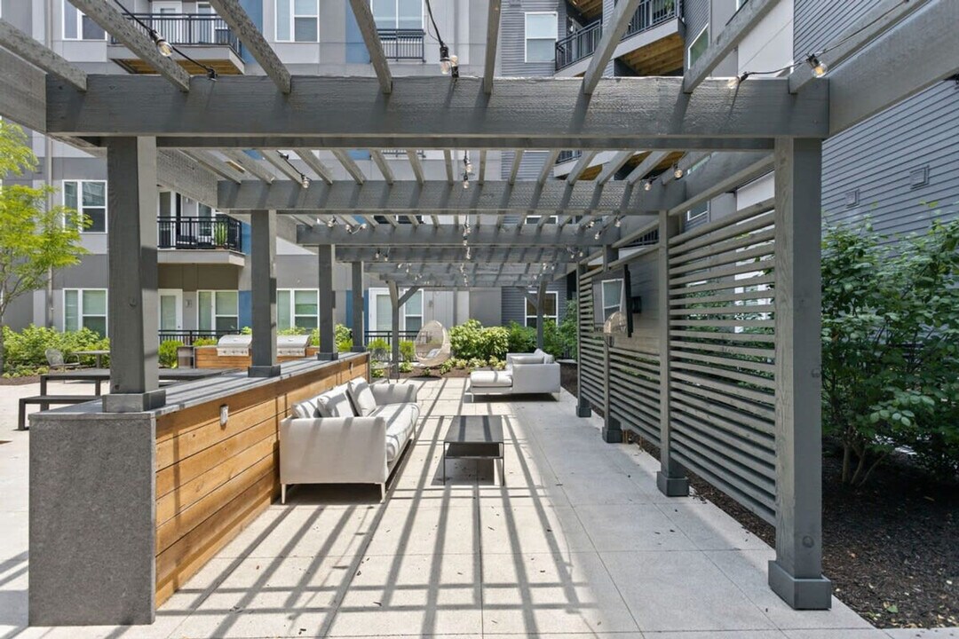 520 E Washington St in Indianapolis, IN - Foto de edificio