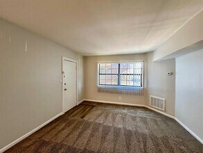 3629 N MacGregor Way in Houston, TX - Building Photo - Building Photo