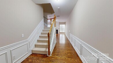 9007 Bishop Crest Ln in Charlotte, NC - Building Photo - Building Photo