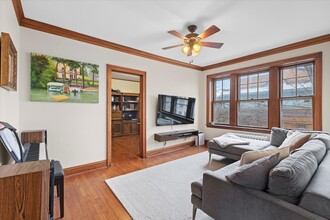 2004 W Walton St in Chicago, IL - Building Photo - Building Photo
