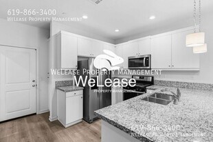 4140 Sitio Flor in Oceanside, CA - Building Photo