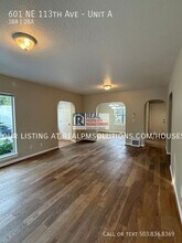 601 NE 113th Ave in Portland, OR - Building Photo - Building Photo