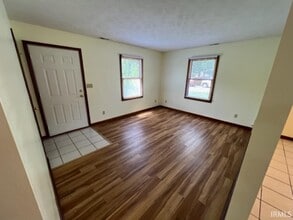 7890 Melissa Ln in Newburgh, IN - Building Photo - Building Photo