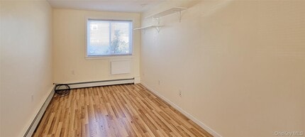 2420 Bennett Ave in North Bellmore, NY - Building Photo - Building Photo