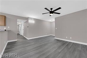 2983 Juniper Hills Blvd in Las Vegas, NV - Building Photo - Building Photo