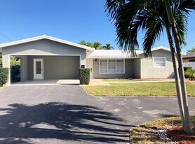 3340 NE 17th Way in Oakland Park, FL - Building Photo