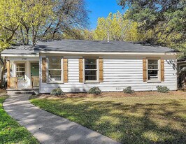3921 Maple Ave in Waco, TX - Building Photo