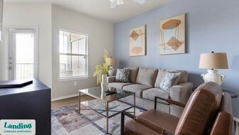 7027 Farm-To-Market Rd 78 in San Antonio, TX - Building Photo