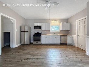 136 Peter St-Unit -Apt. 1 in Buffalo, NY - Building Photo - Building Photo