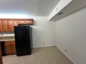 1115 Green Pine Blvd in West Palm Beach, FL - Building Photo - Building Photo