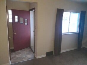 1928-1930-1930 Vaughn St in Columbus, OH - Building Photo - Building Photo