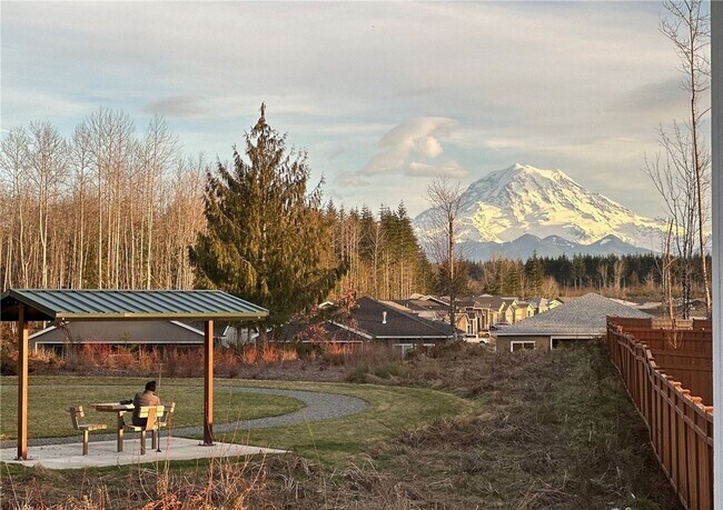 14949 Olympic Lp E in Bonney Lake, WA - Building Photo - Building Photo