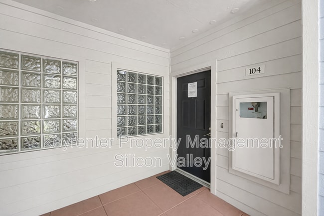 602 Arcadia Terrace in Sunnyvale, CA - Building Photo - Building Photo