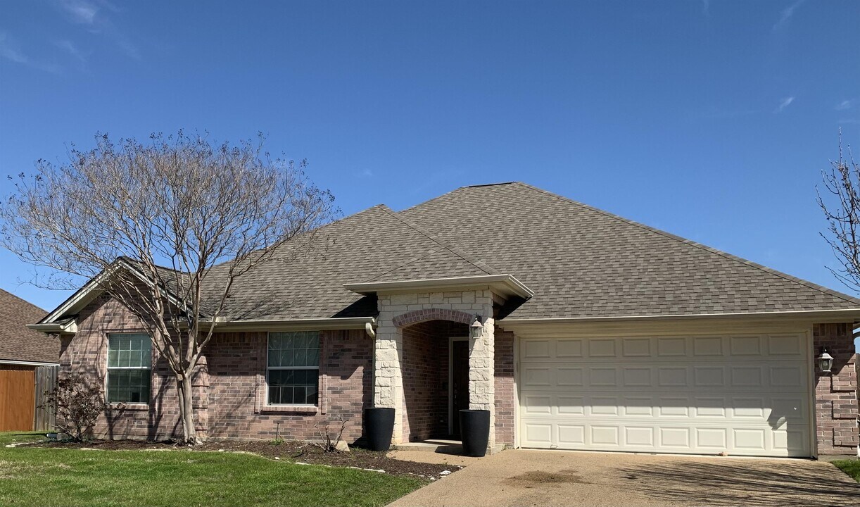 2616 Colony Vista Dr in Bryan, TX - Building Photo