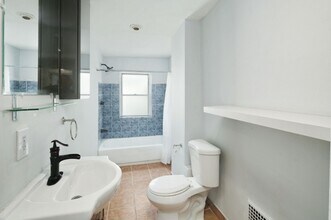 1333 S Mole St in Philadelphia, PA - Building Photo - Building Photo