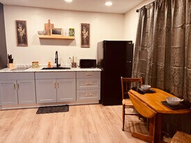 303 Hill St in Williamson, WV - Building Photo