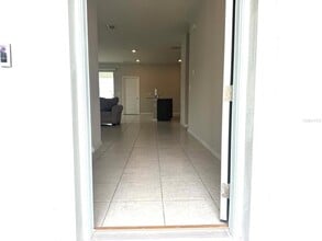 863 Hudson Valley Dr in Poinciana, FL - Building Photo - Building Photo