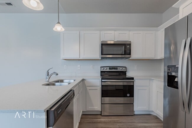 property at 1834 W Newcastle Ln