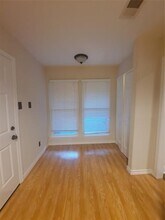 3025 Westforest Dr in Dallas, TX - Building Photo - Building Photo