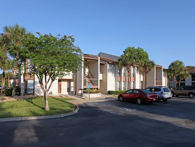 The Seasons in Orlando, FL - Foto de edificio - Building Photo