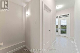 103 Ocala St in Ottawa, ON - Building Photo - Building Photo