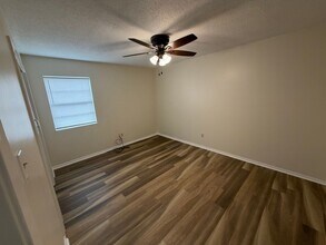 12 Southland Ct in Maumelle, AR - Foto de edificio - Building Photo