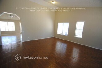 8249 W Dreyfus Dr in Peoria, AZ - Building Photo - Building Photo