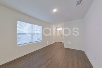 32142 Katelin Cir in Leesburg, FL - Building Photo - Building Photo
