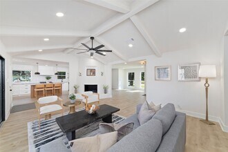 9902 Hornpipe Ln in Houston, TX - Building Photo - Building Photo