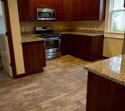 307 5th Ave SE in Minneapolis, MN - Building Photo - Building Photo