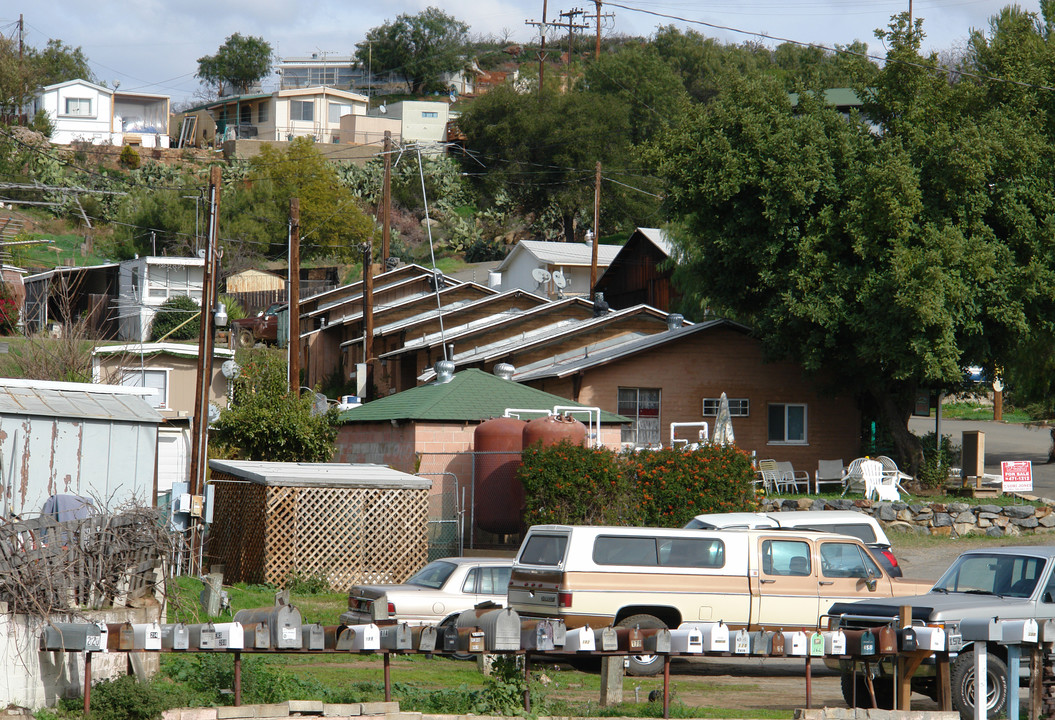 25484 Lake Wohlford Rd in Valley Center, CA - Building Photo