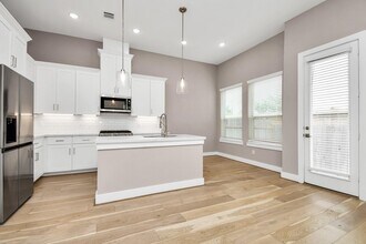 304 Chobani Ln in Houston, TX - Building Photo - Building Photo