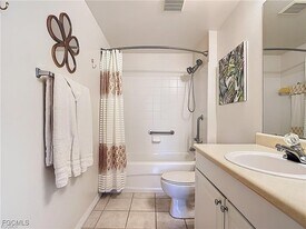 15630 Ocean Walk Circle in Ft. Myers, FL - Building Photo