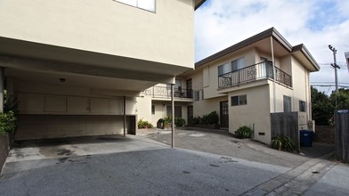 1209 W Hillsdale Blvd in San Mateo, CA - Building Photo - Building Photo