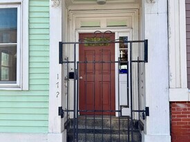172 Bunker Hill St in Boston, MA - Building Photo