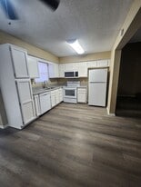 931 Mulberry St in Belton, MO - Building Photo