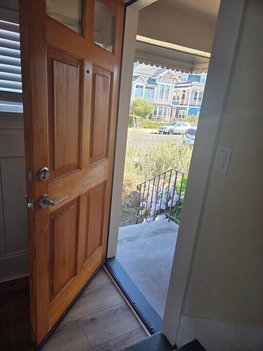 1049 59th St in Oakland, CA - Building Photo