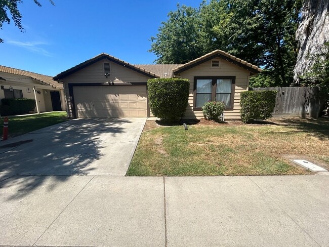 property at 545 Navarre Pl