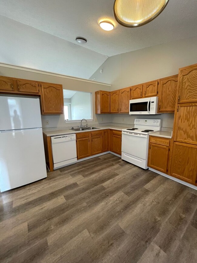 2200 Cumulus Dr in West Lafayette, IN - Building Photo - Building Photo