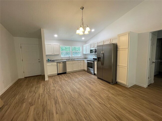 8829 E Marvin St in Floral City, FL - Building Photo - Building Photo