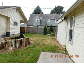 815 E Rio Vista Ave in Burlington, WA - Building Photo - Building Photo